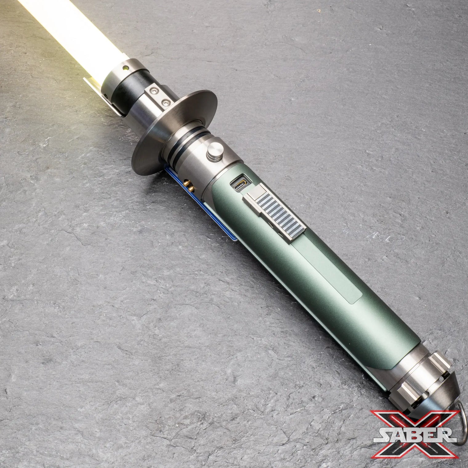 Dume Lightsaber