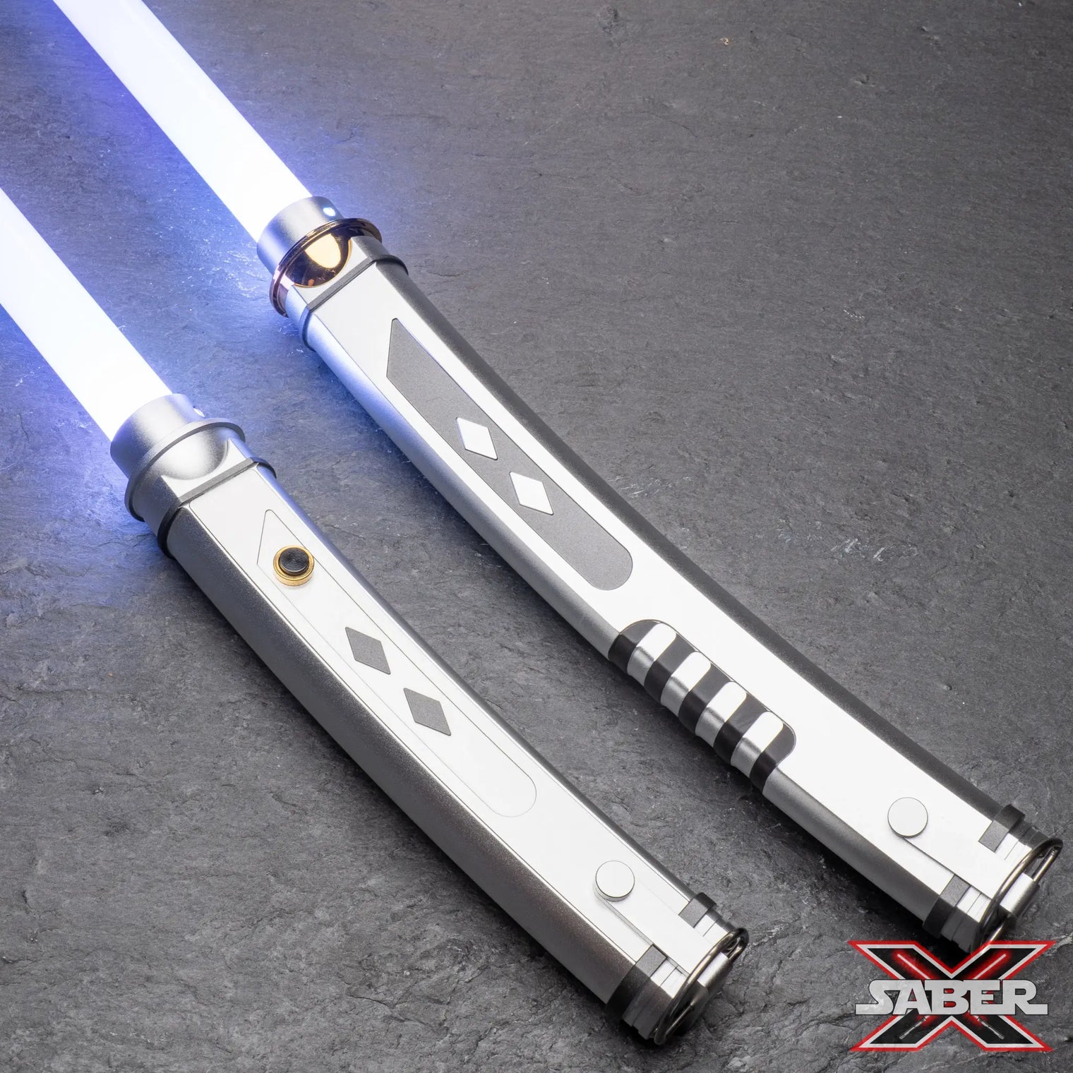 Fulcrum Curved Lightsaber Set